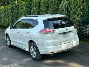 Nissan X-Trail 2.0 Petrol AWD 2014 White