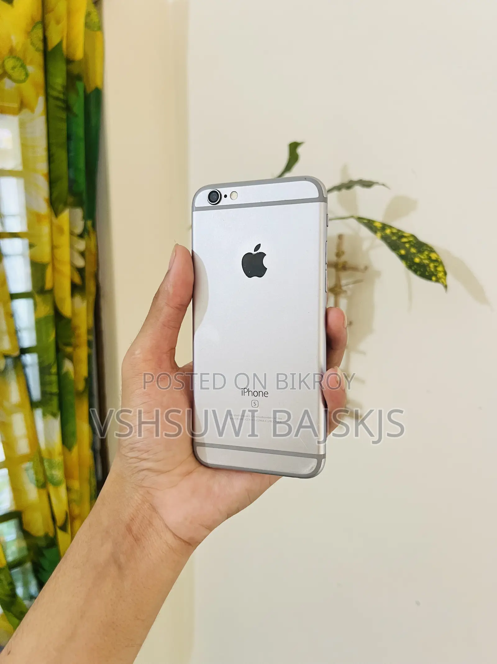 Apple iPhone 6s 32 GB Silver