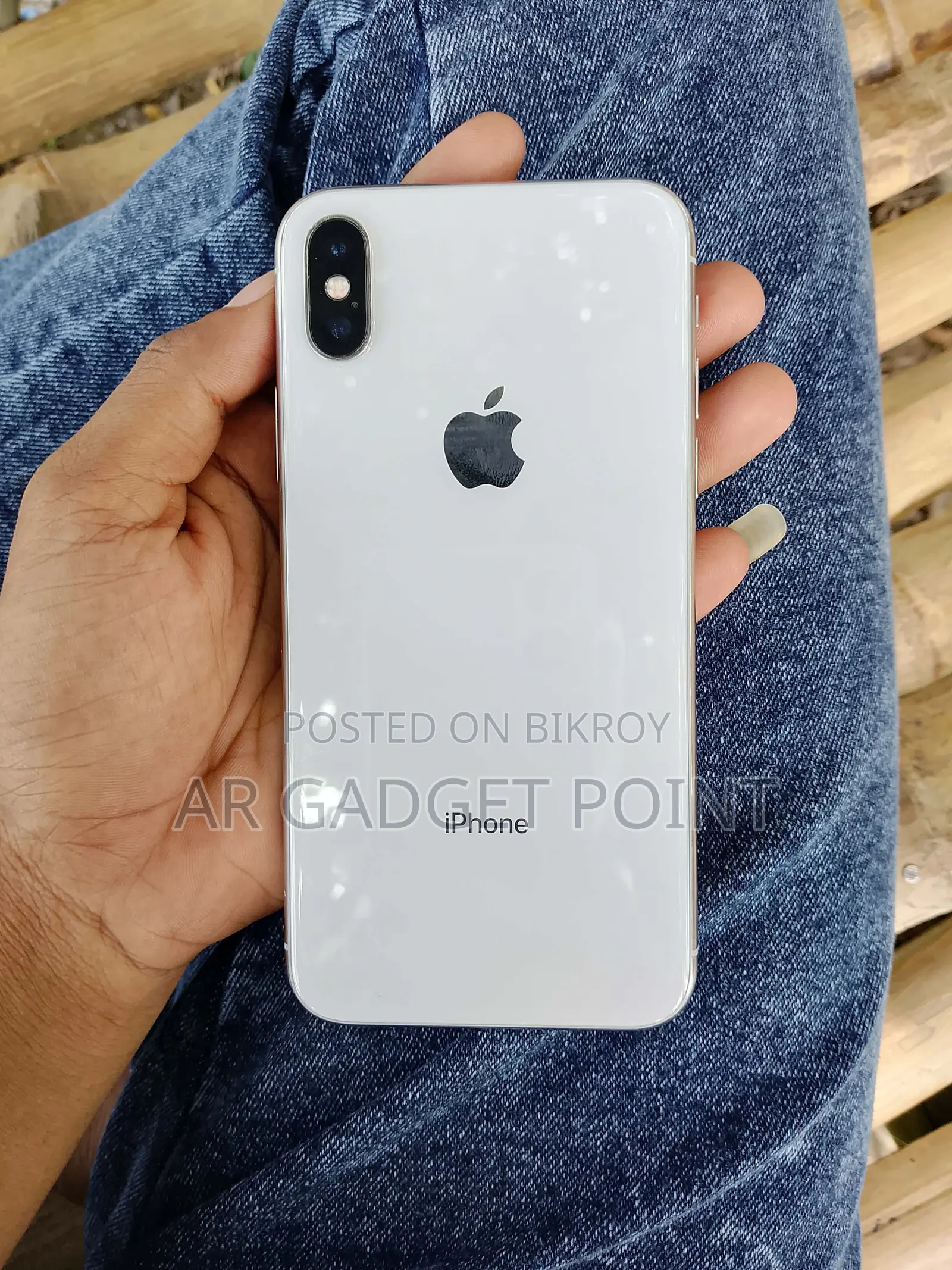 Apple iPhone X 64 GB White