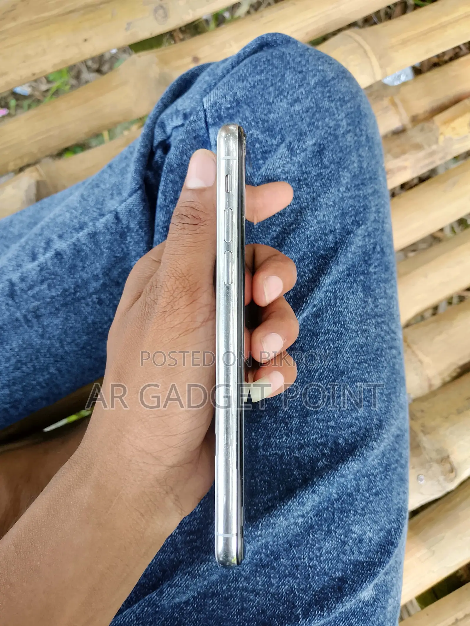 Apple iPhone X 64 GB White