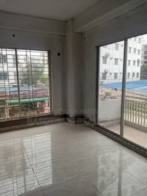 3bdrm Apartment in Aftab Nagar for Sale