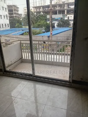 3bdrm Apartment in Aftab Nagar for Sale