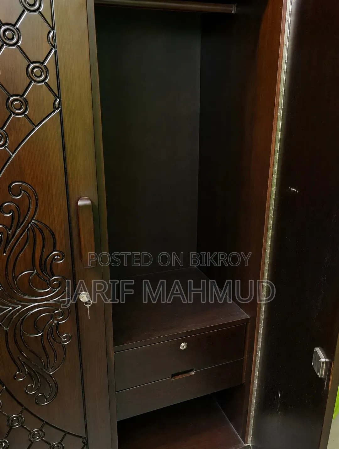 Double Door Almirah