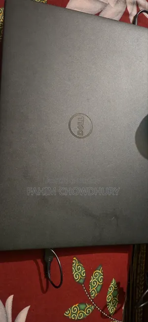 Laptop Dell Inspiron 15 3552 4GB Intel Celeron HDD+SSD 512GB