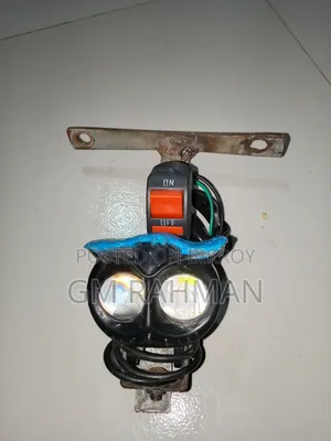একটা Vega Bolt হেলমেট ও একটি ফগ লাইট বিক্রি হবে