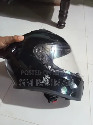 একটা Vega Bolt হেলমেট ও একটি ফগ লাইট বিক্রি হবে
