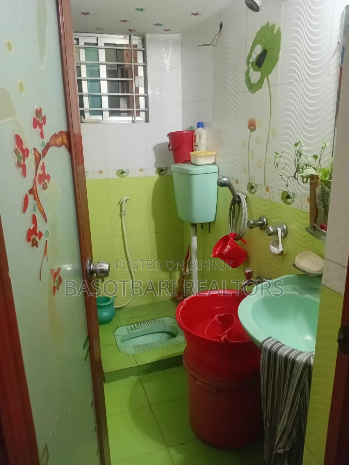 3bdrm Apartment in Badda for Sale
