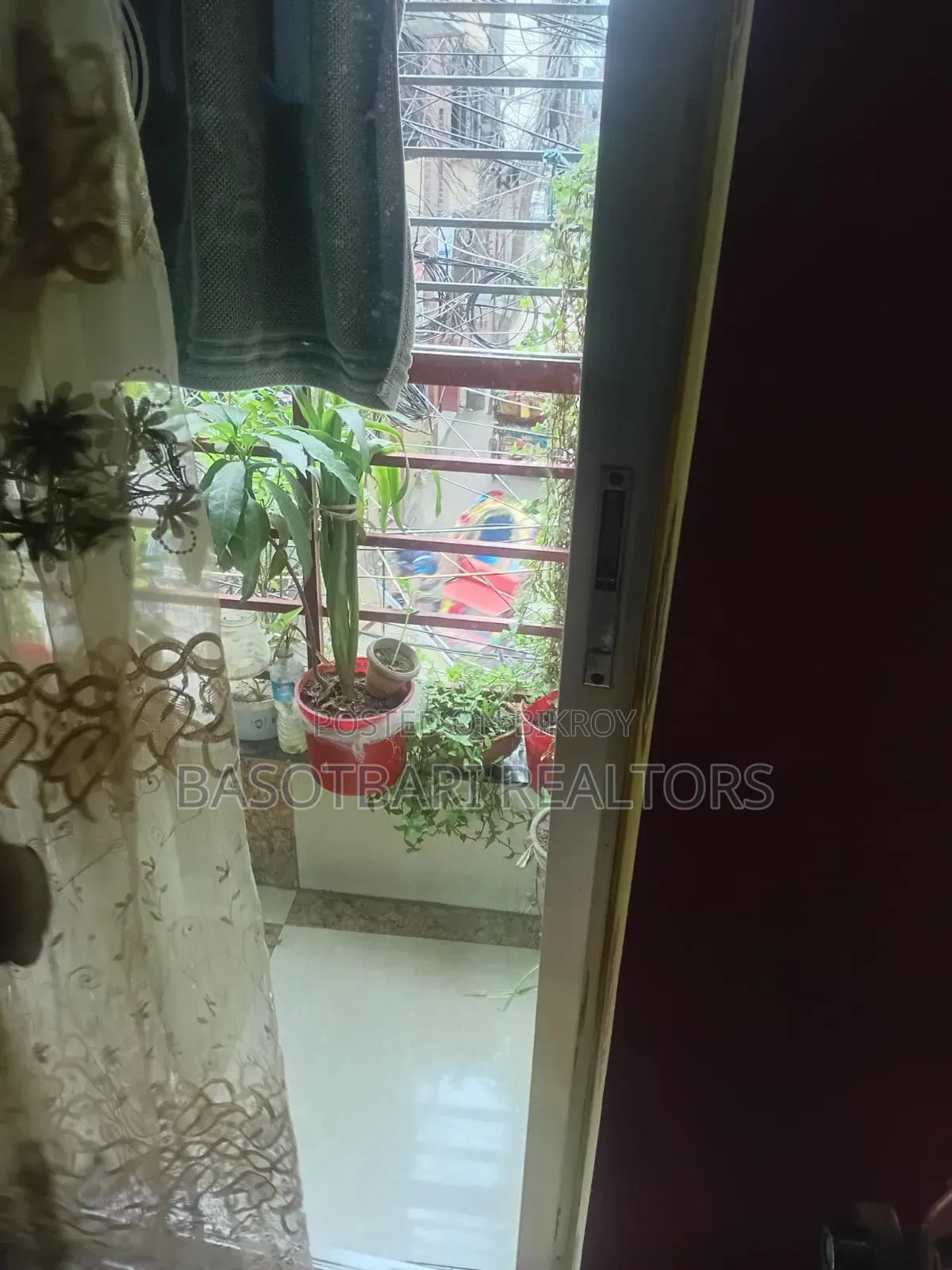 3bdrm Apartment in Badda for Sale