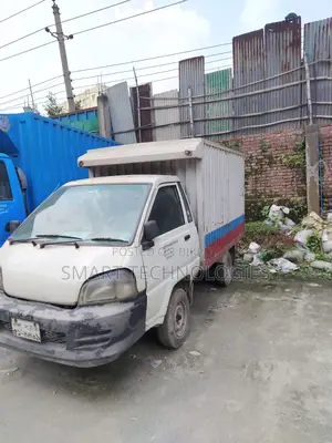 ডেলিভারি ভ্যান টয়োটা ২০০৩