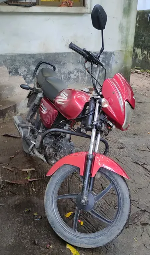 রানার এডি৮০এস-ডেলক্স ২০১৮ লাল