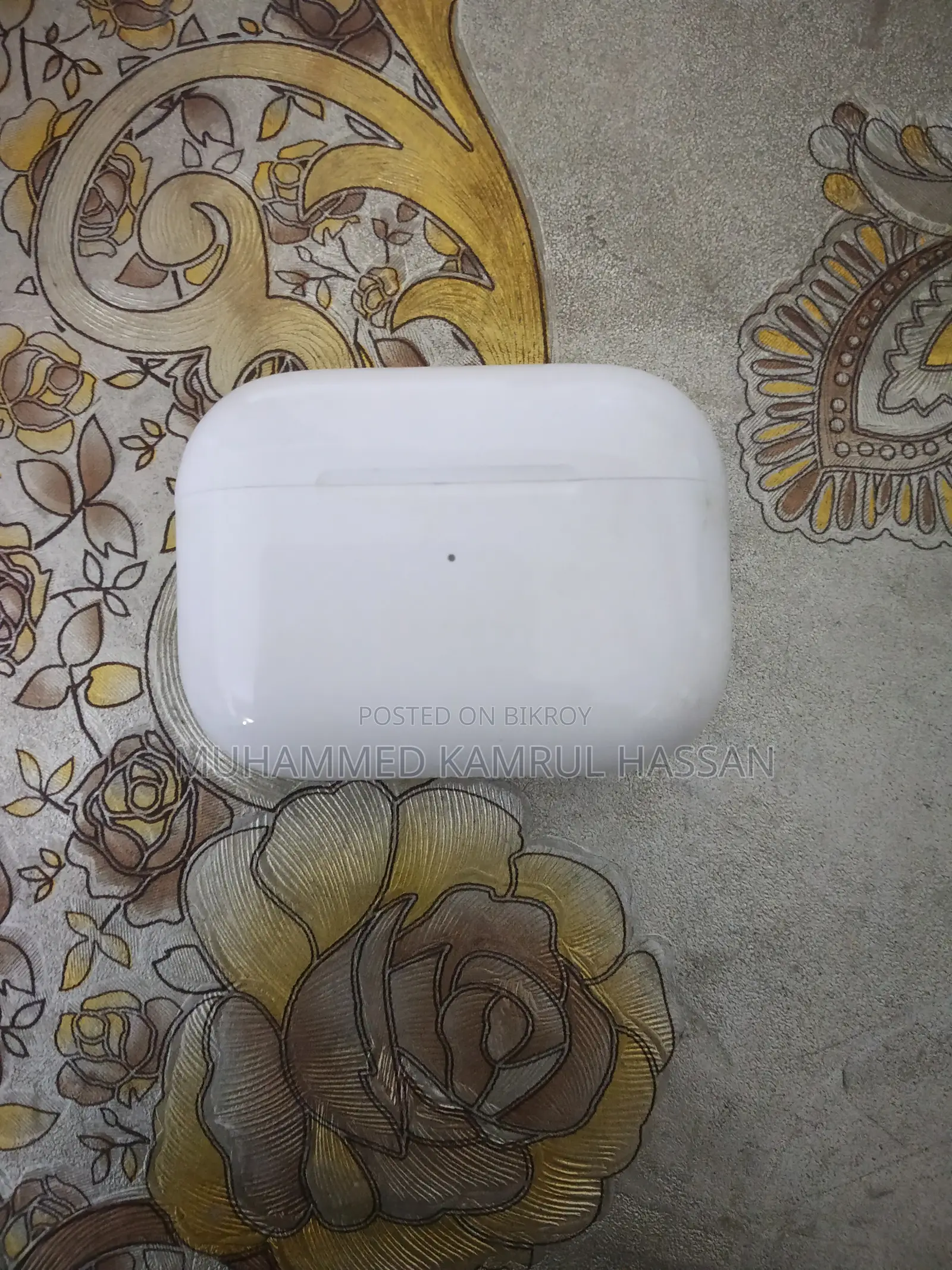 WIWU Airbuds Pro 2 SE + Spigen Armor Case