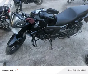 Honda CB 2018 Black