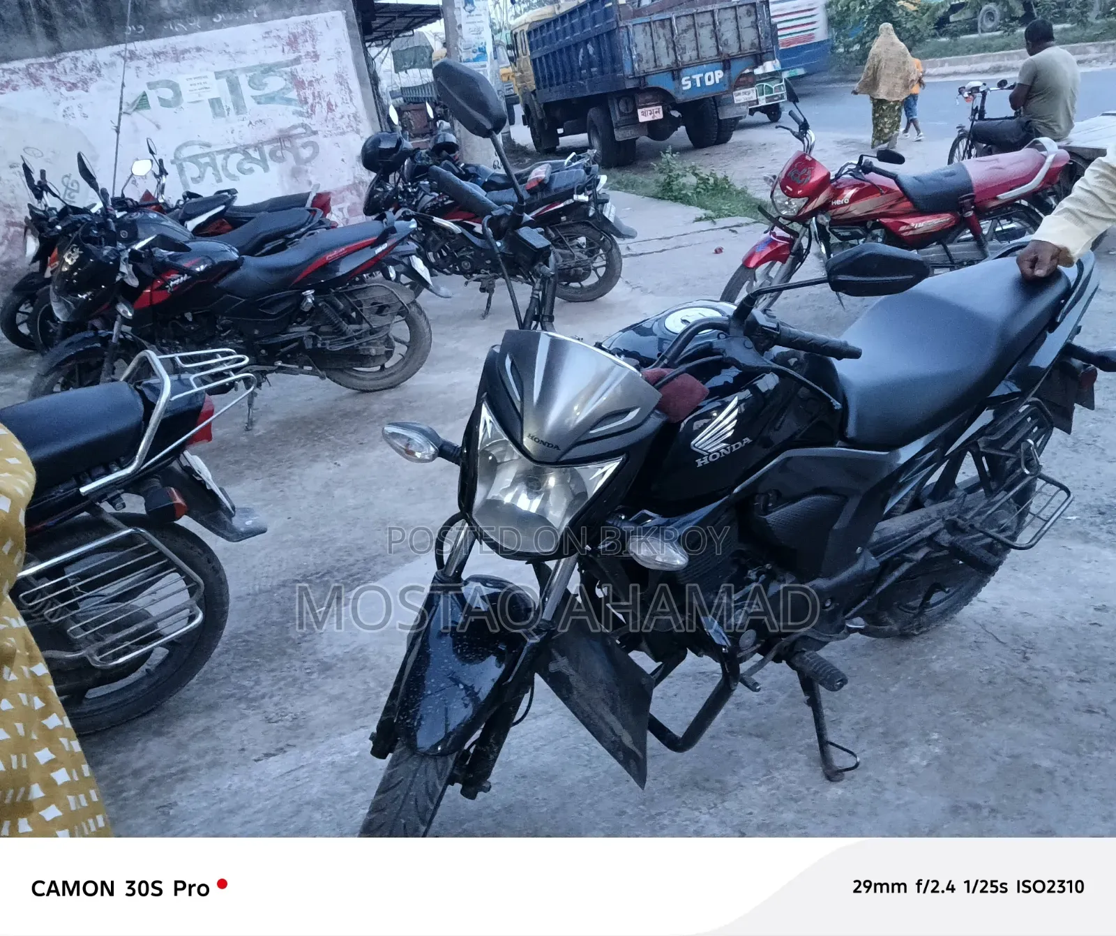 Honda CB 2018 Black