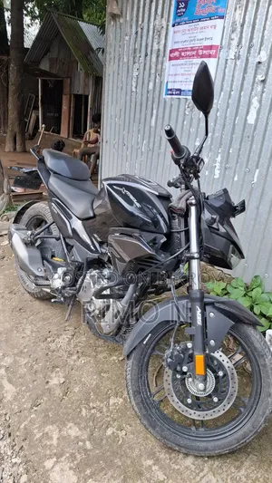 Hero Xtreme 125R 2026 Black