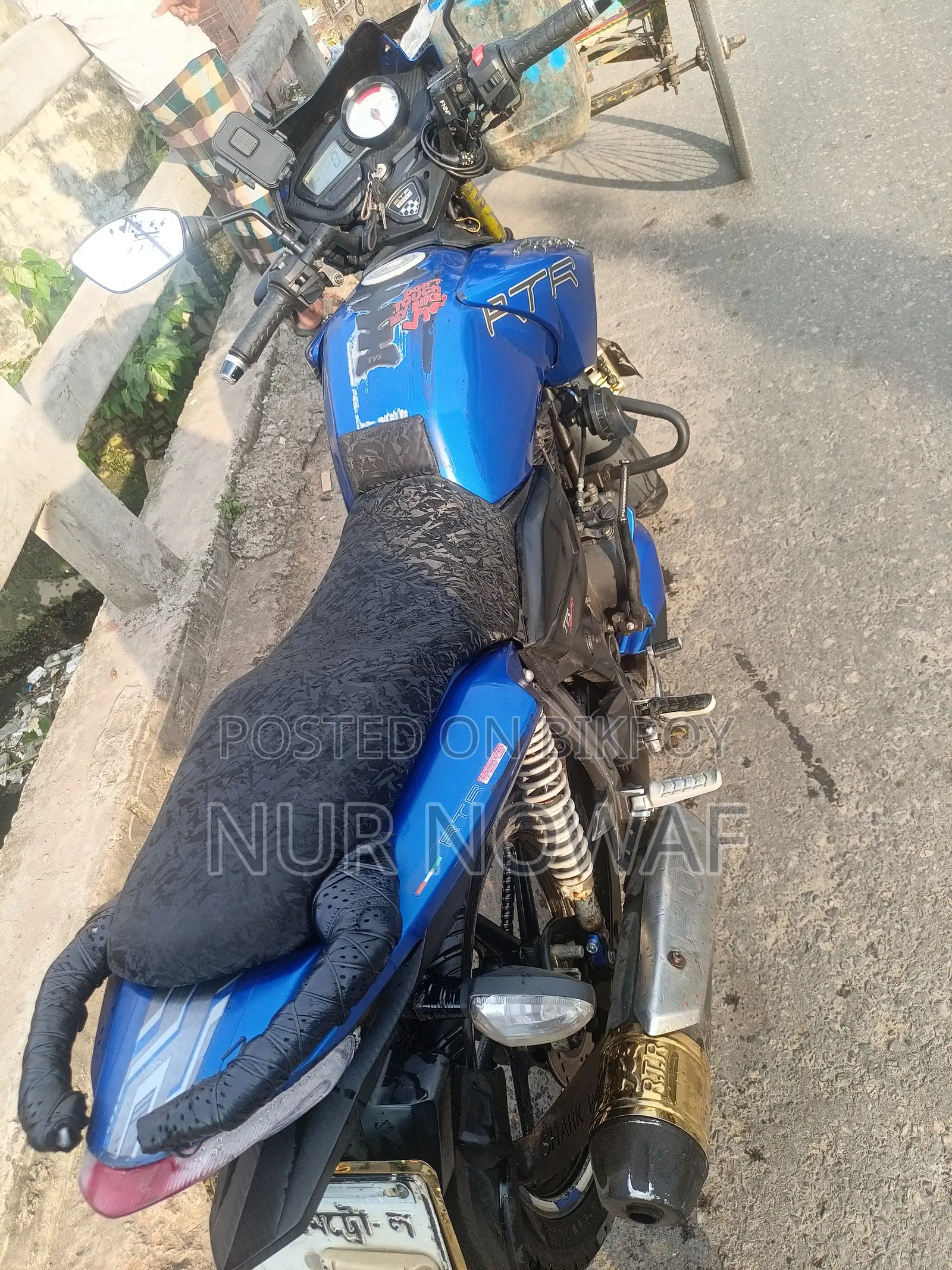 TVS Apache RTR 160 2V 2017 Blue