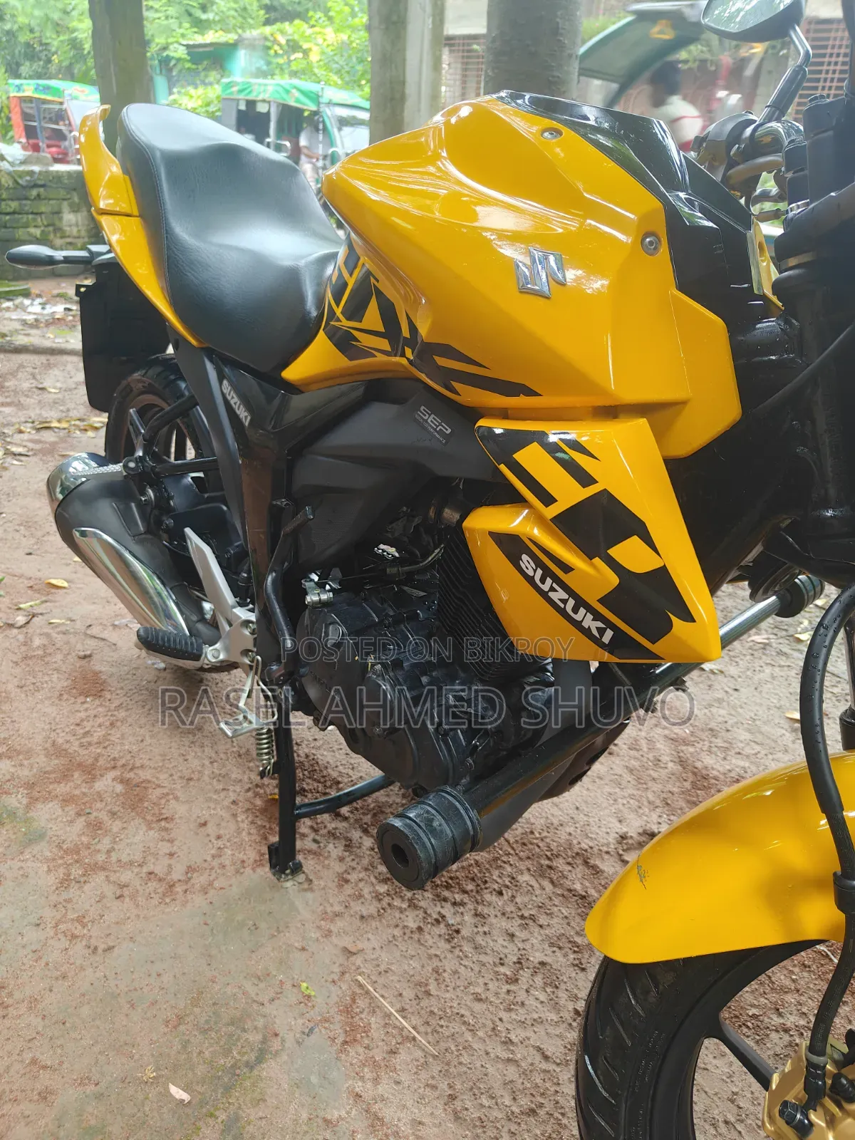 New Suzuki Gixxer 2025 Yellow