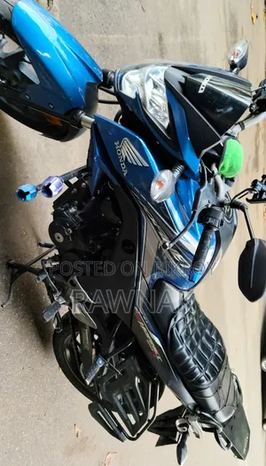 Honda CB 2022 Blue