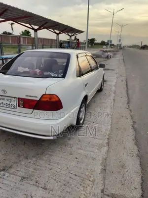 Toyota Sprinter 2000 Pearl