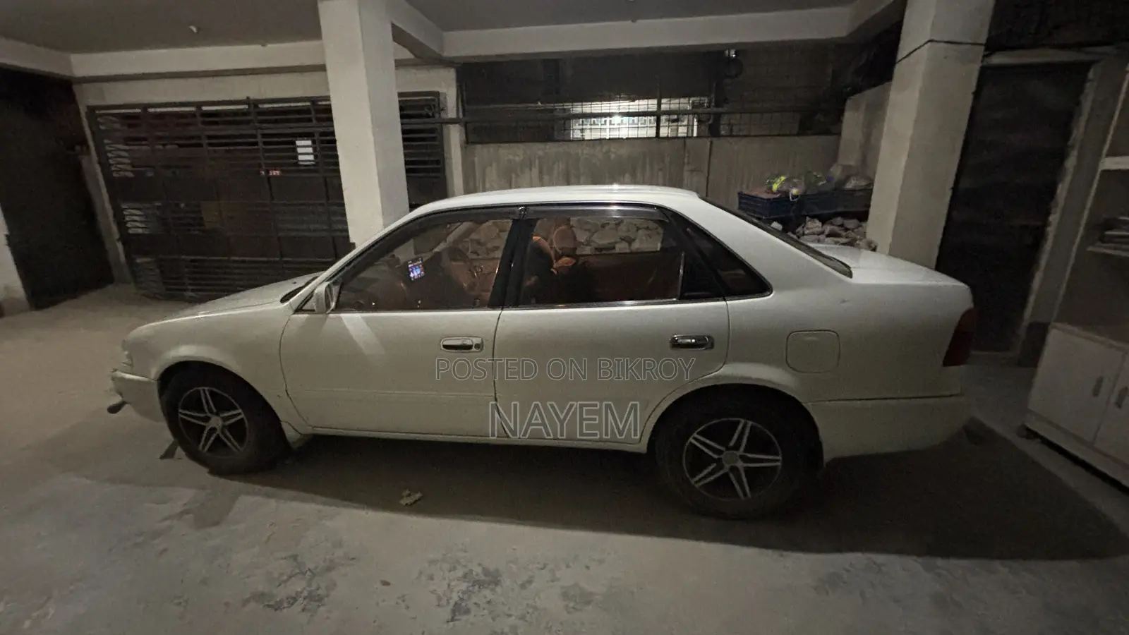 Toyota Sprinter 2000 Pearl