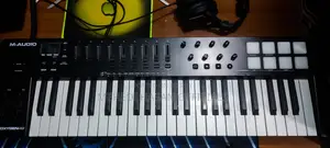 M-Audio Oxygen 49 MKV MIDI Controller (Fresh)