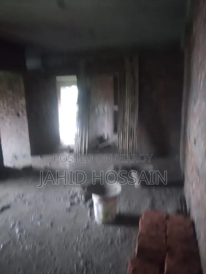 3bdrm Apartment in Satrong, Basabo for Sale