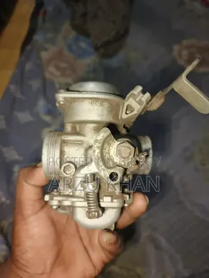 TVS Raider অর্জিনাল কার্বুরেটরের এবং লুকিং গ্লাস