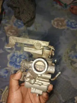 TVS Raider অর্জিনাল কার্বুরেটরের এবং লুকিং গ্লাস