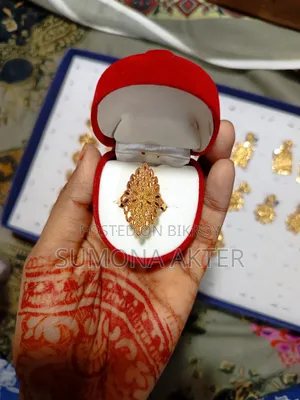 গোল্ড ডিজাইন ইন্সপায়ার্ড অ্যাডজাস্টেবল ফিঙ্গার রিং