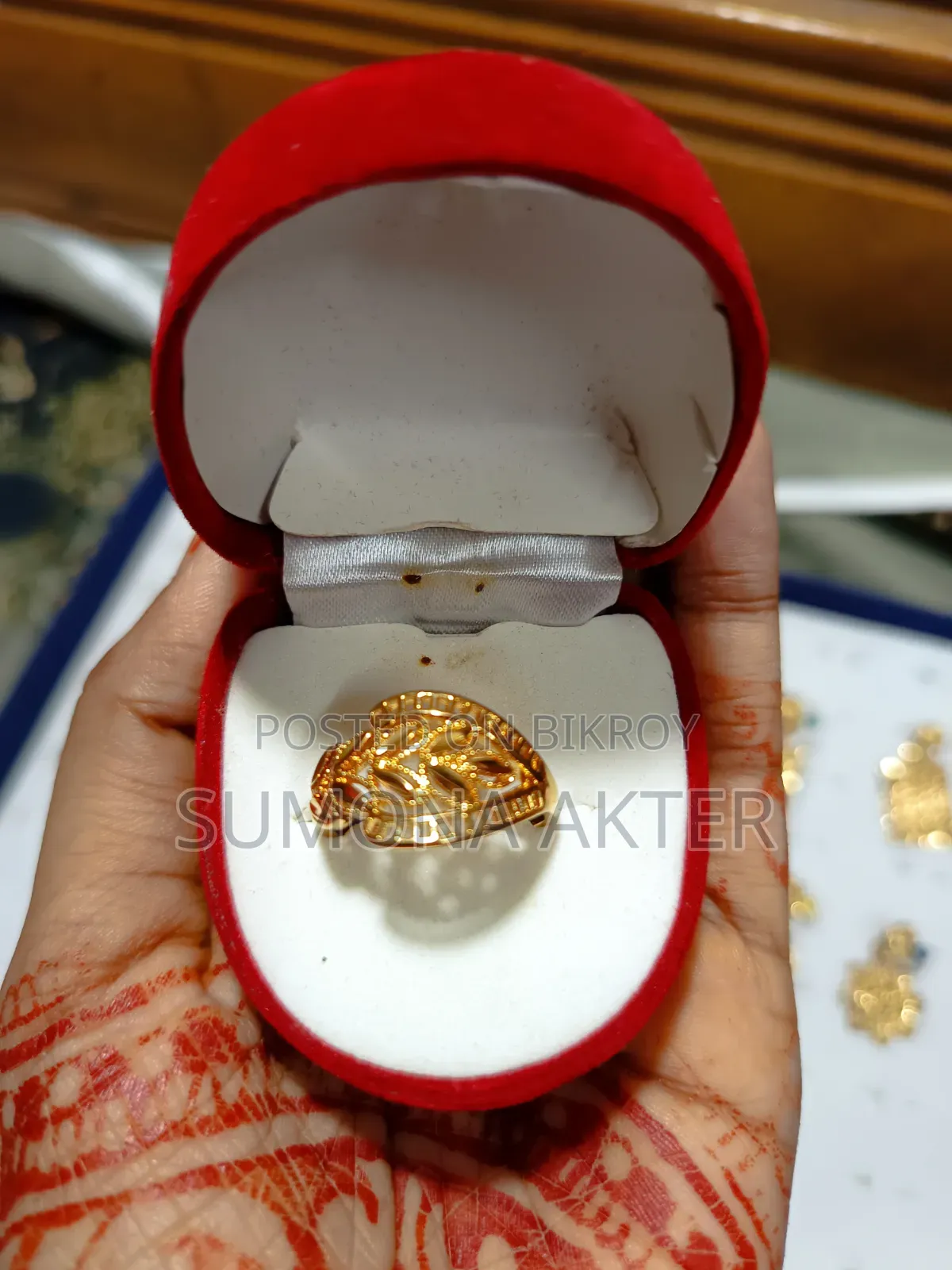 গোল্ড ডিজাইন ইন্সপায়ার্ড অ্যাডজাস্টেবল ফিঙ্গার রিং
