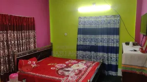 একটি স্টিলের খাট বিক্রয় হবে