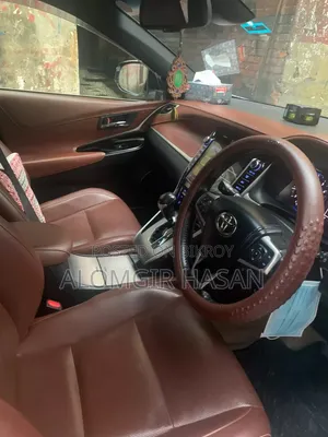 Toyota Harrier 2.0 2018 Pearl