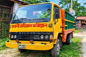 ব্র্যান্ড Eicher Motors Ltd. মডেল/বছর 2001