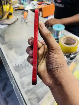 Apple iPhone 12 128 GB Red