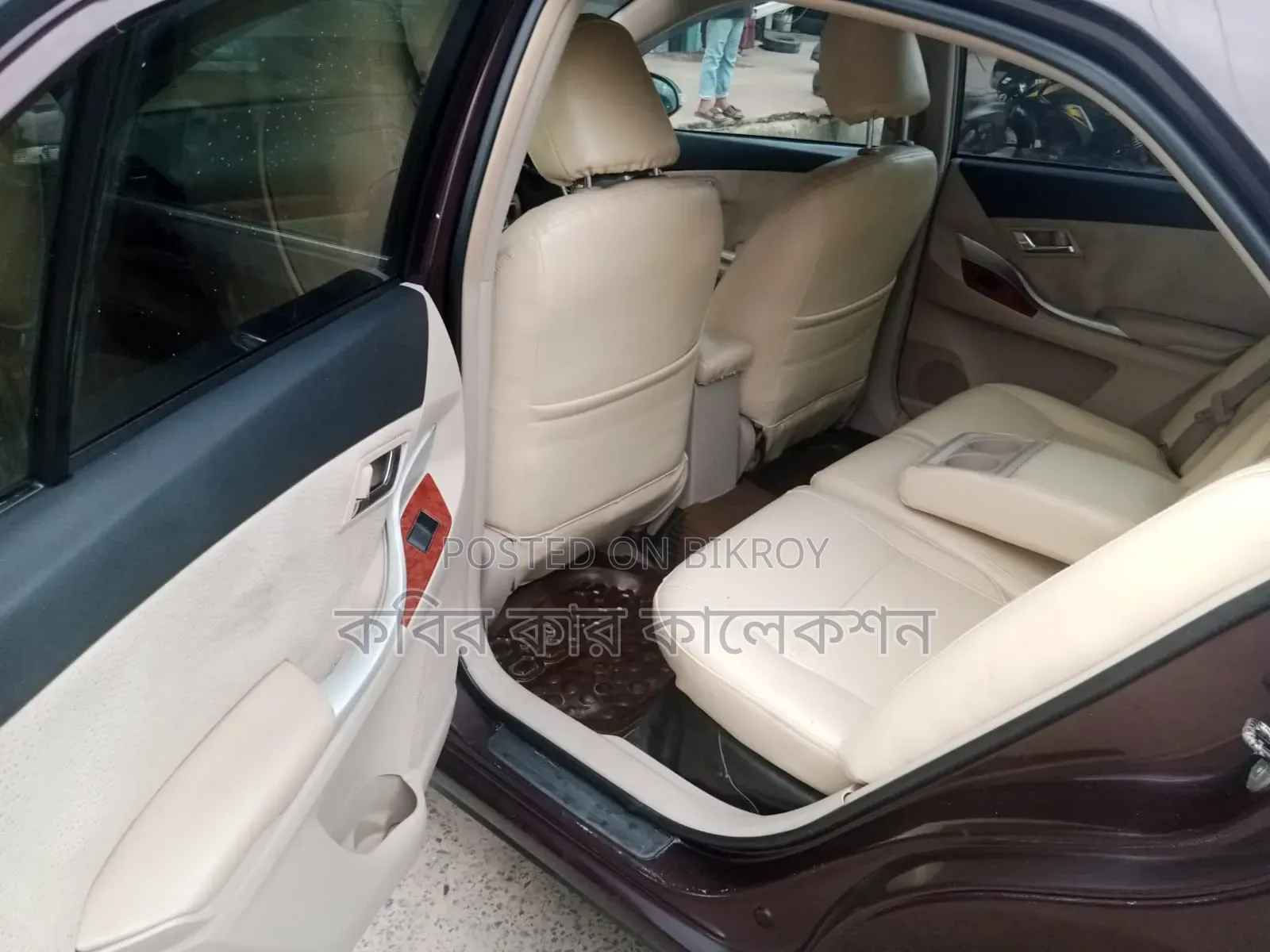 Toyota Premio 2014 Maroon