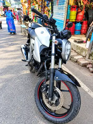 Suzuki Gixxer 2022 Silver