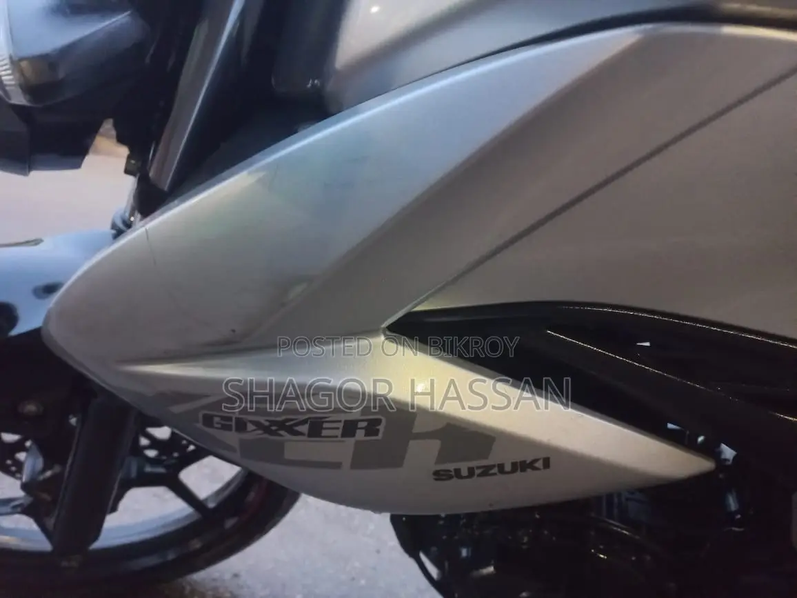 Suzuki Gixxer 2022 Silver