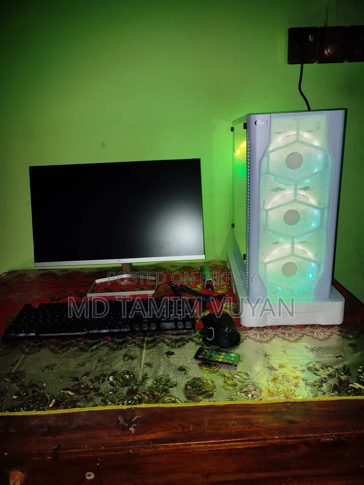 Desktop Computer MSI 16GB AMD Ryzen 5 SSD 512GB