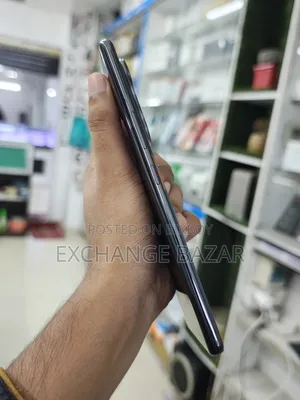 Tecno Pova Curve 256 GB Graphite