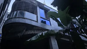 4bdrm House in ৬ তালা প্ল্যান এর ২, Uttara for Sale
