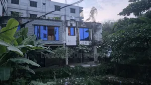 4bdrm House in ৬ তালা প্ল্যান এর ২, Uttara for Sale