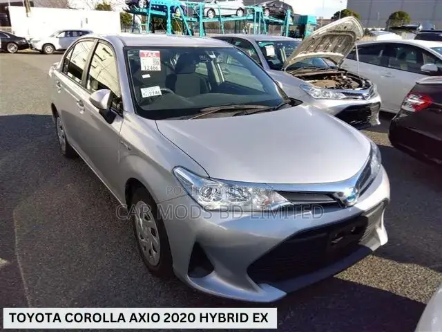 Toyota Axio 2021 Silver
