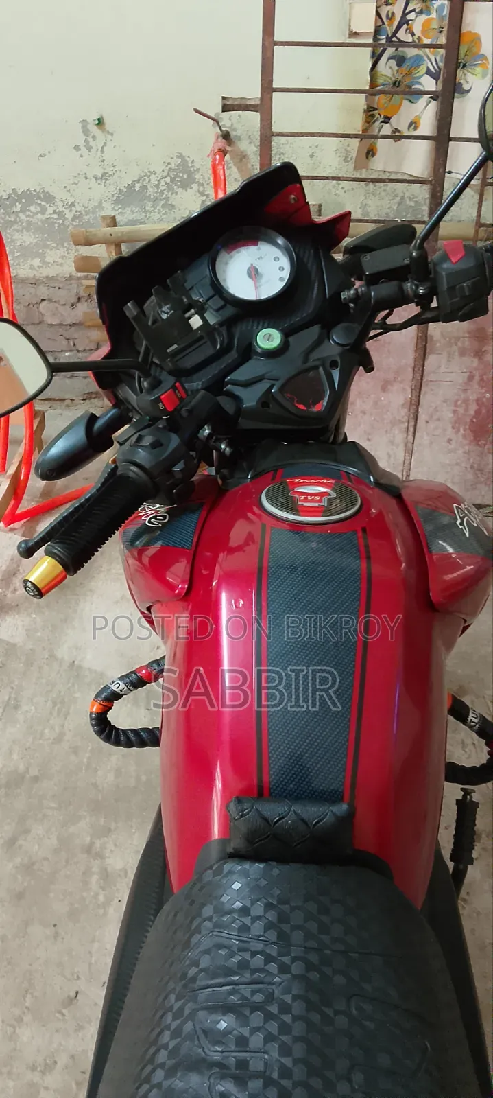 TVS Apache RTR 160 2V 2016 Red