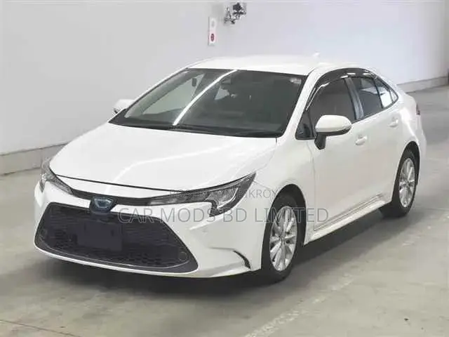 Toyota Corolla SE 2021 White