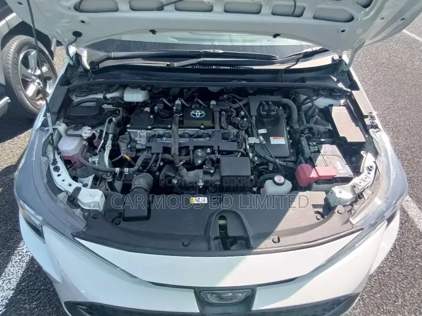 Toyota Corolla SE 2021 White