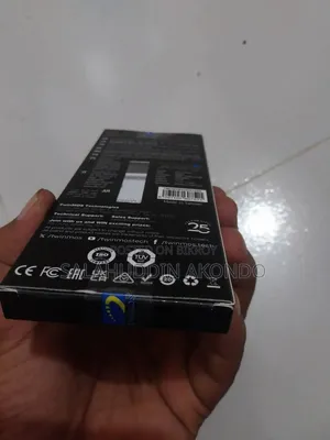 একদম নতুন DDR4 8 GB Desktop Ram বিক্রি হবে।