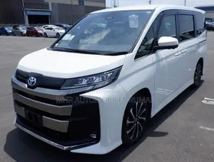 Toyota Noah 2023 Pearl