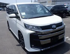 Toyota Noah 2023 Pearl