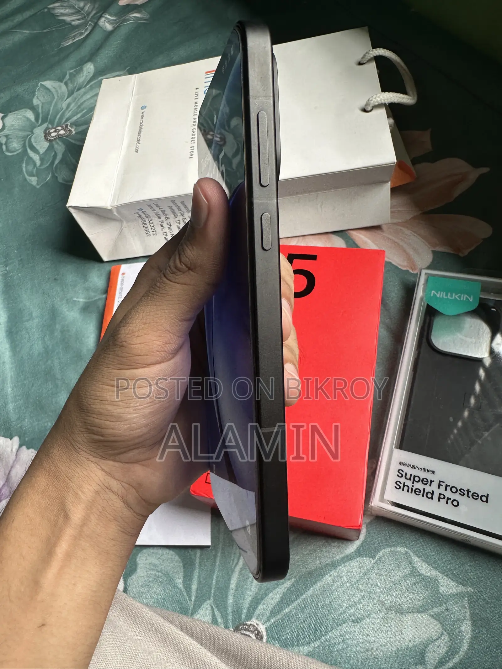 ওয়ানপ্লাস ১৫ ২৫৬ জিবি ব্ল্যাক