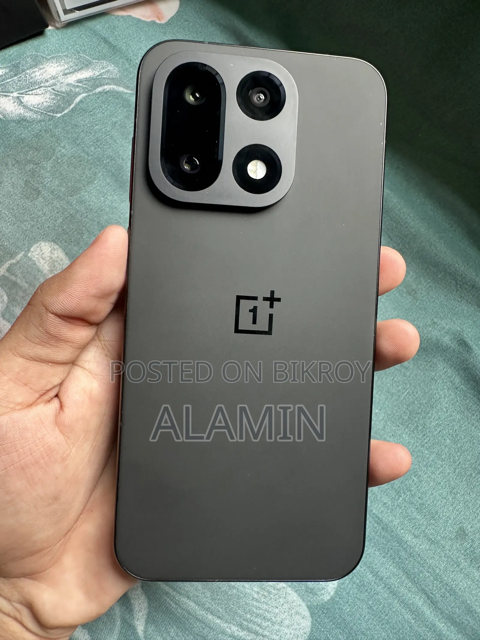 ওয়ানপ্লাস ১৫ ২৫৬ জিবি ব্ল্যাক