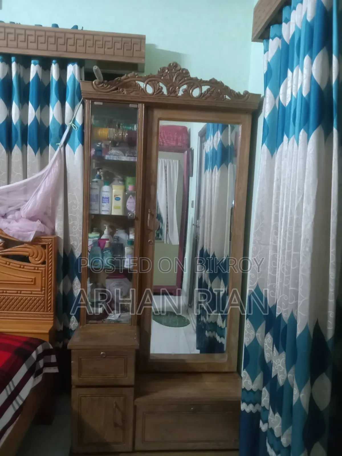 Furniture Dresing Table and Cabinet